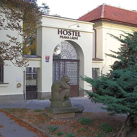 Ladvi Hostel *